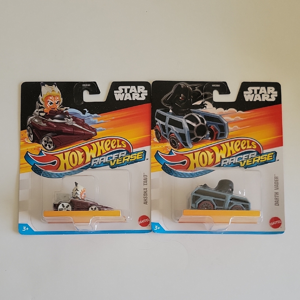 Lot Of 2 Star Wars Racerverse Darth Vader And Ahsoka Tano
